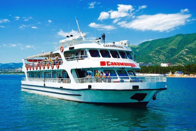 Морская прогулка на теплоходе САЛАМАНДРА